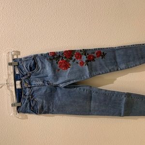 Embroidered Jeans size USA 4